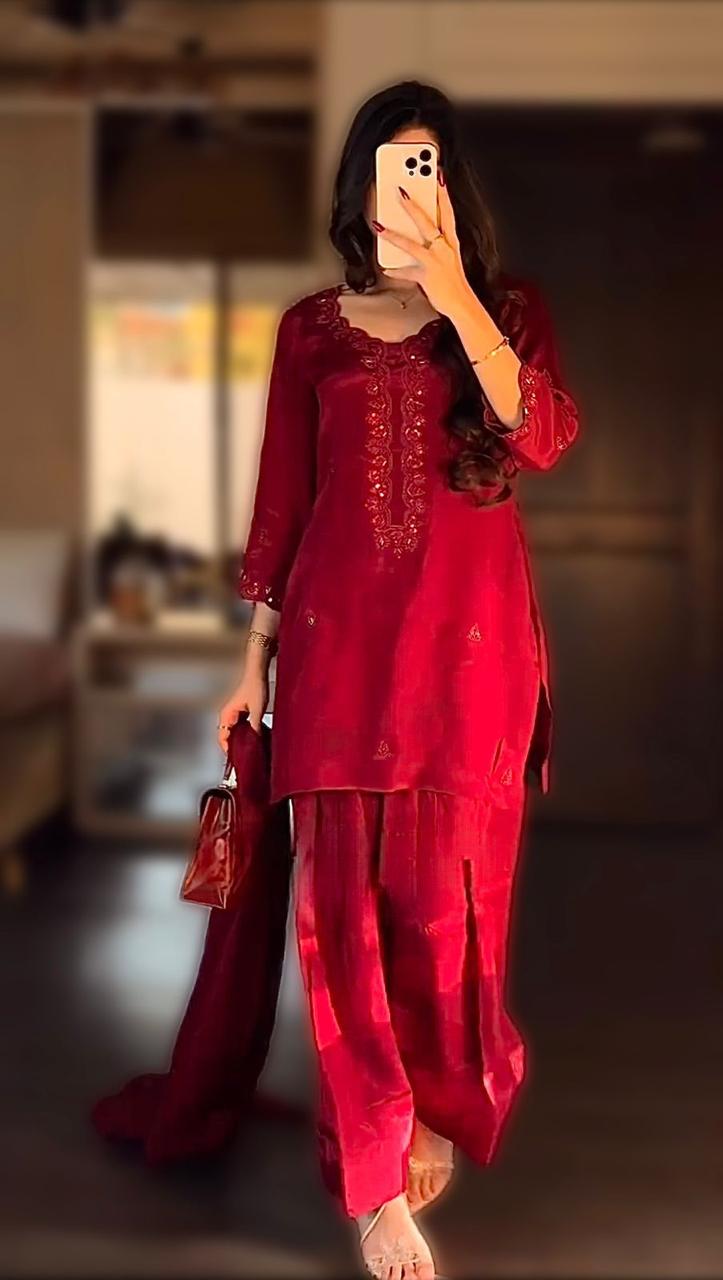 Elegant Red Embroidered Kurta Set