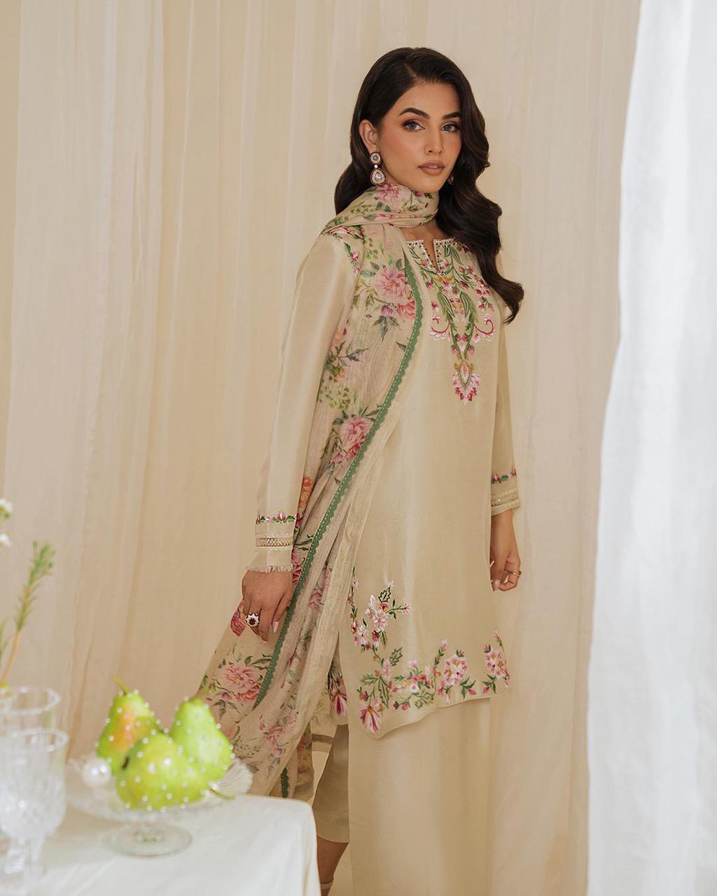 Vanilla Rose Farshi Suit Set
