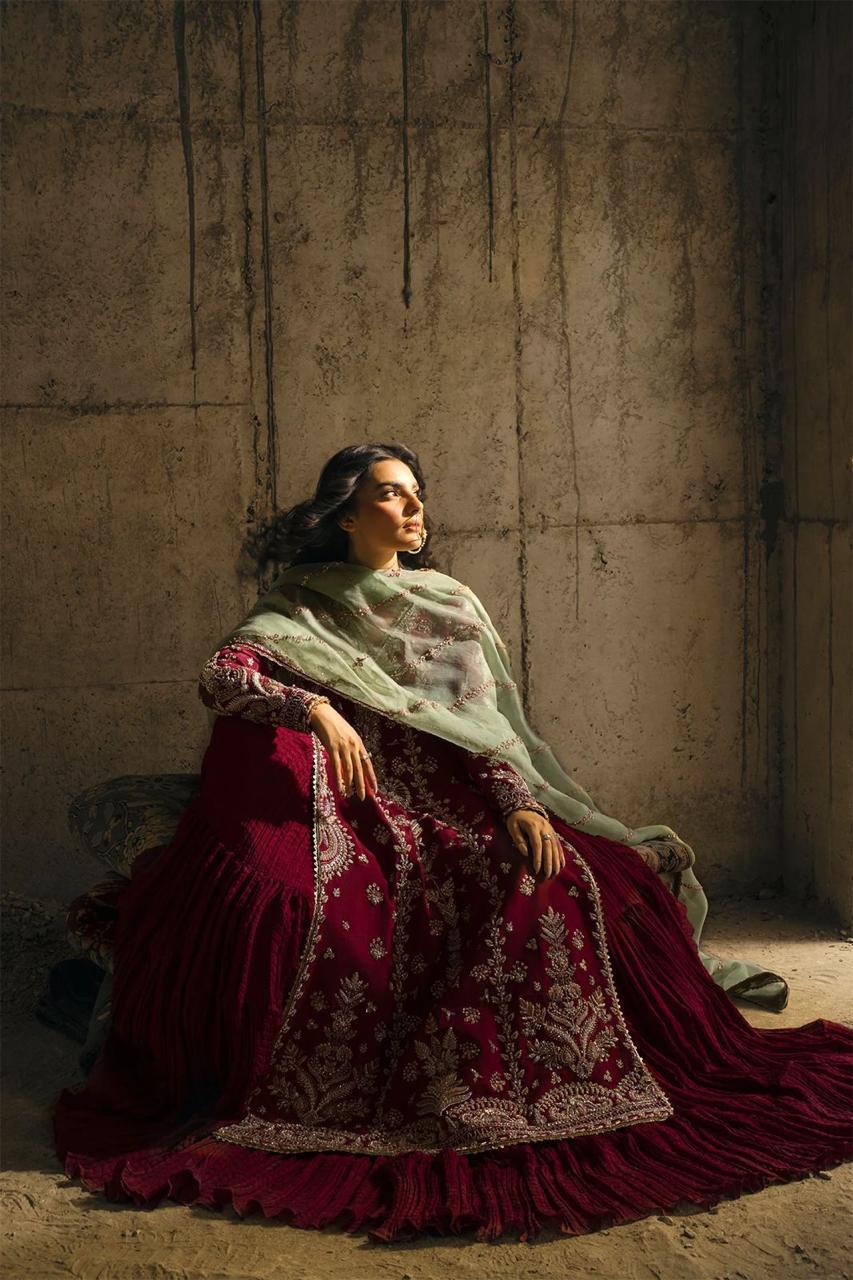 Premium Scarlet Suit Set