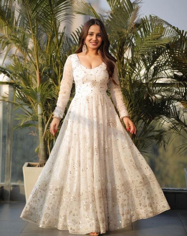 Amisha Off White Suit Set