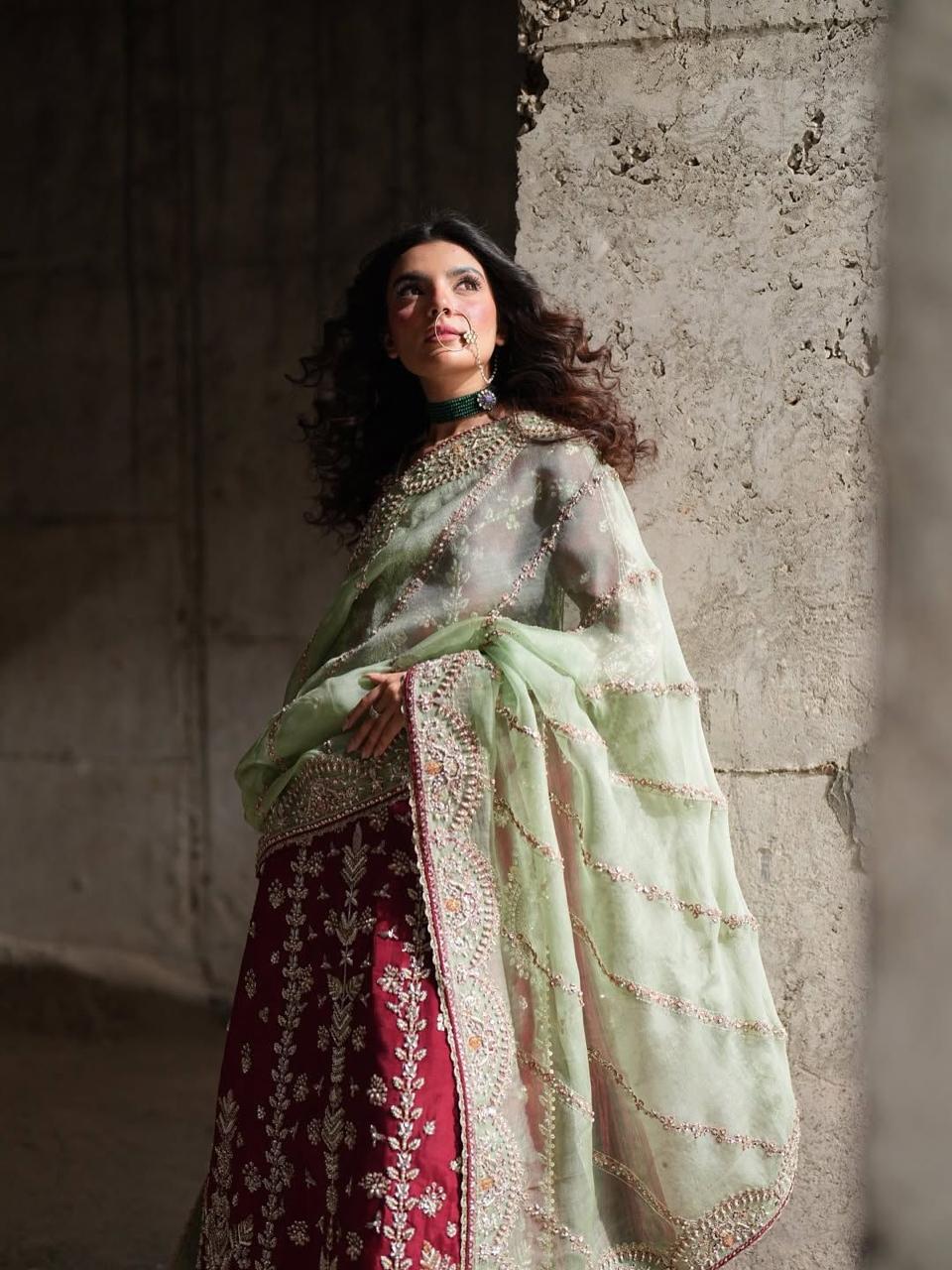 Premium Scarlet Suit Set